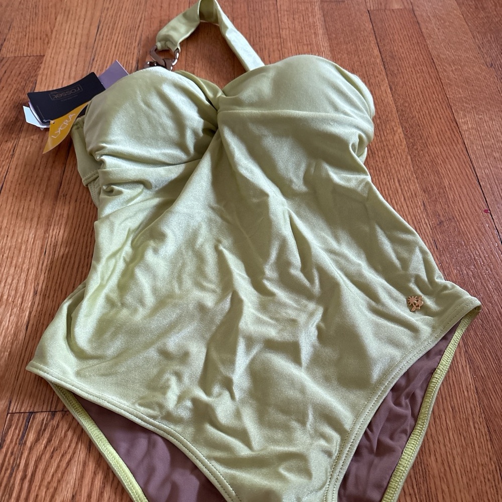 Elegant Light Green One Shoulder Piece Swimsuit - Picture 2 of 8